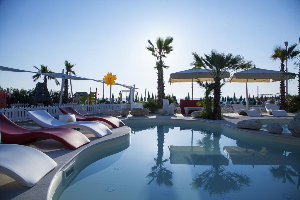 Hotel Doge Alba Adriatica Zewnętrze zdjęcie