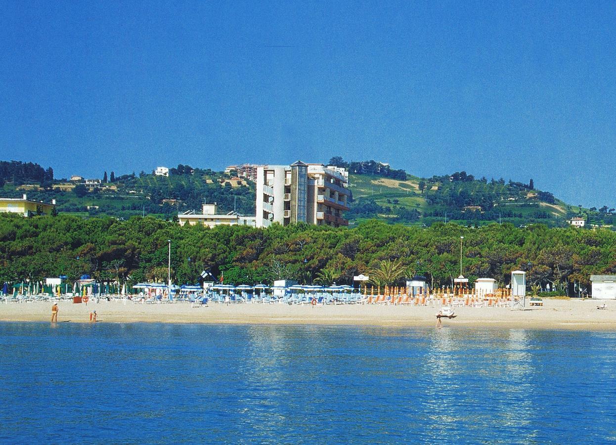 Hotel Doge Alba Adriatica Zewnętrze zdjęcie